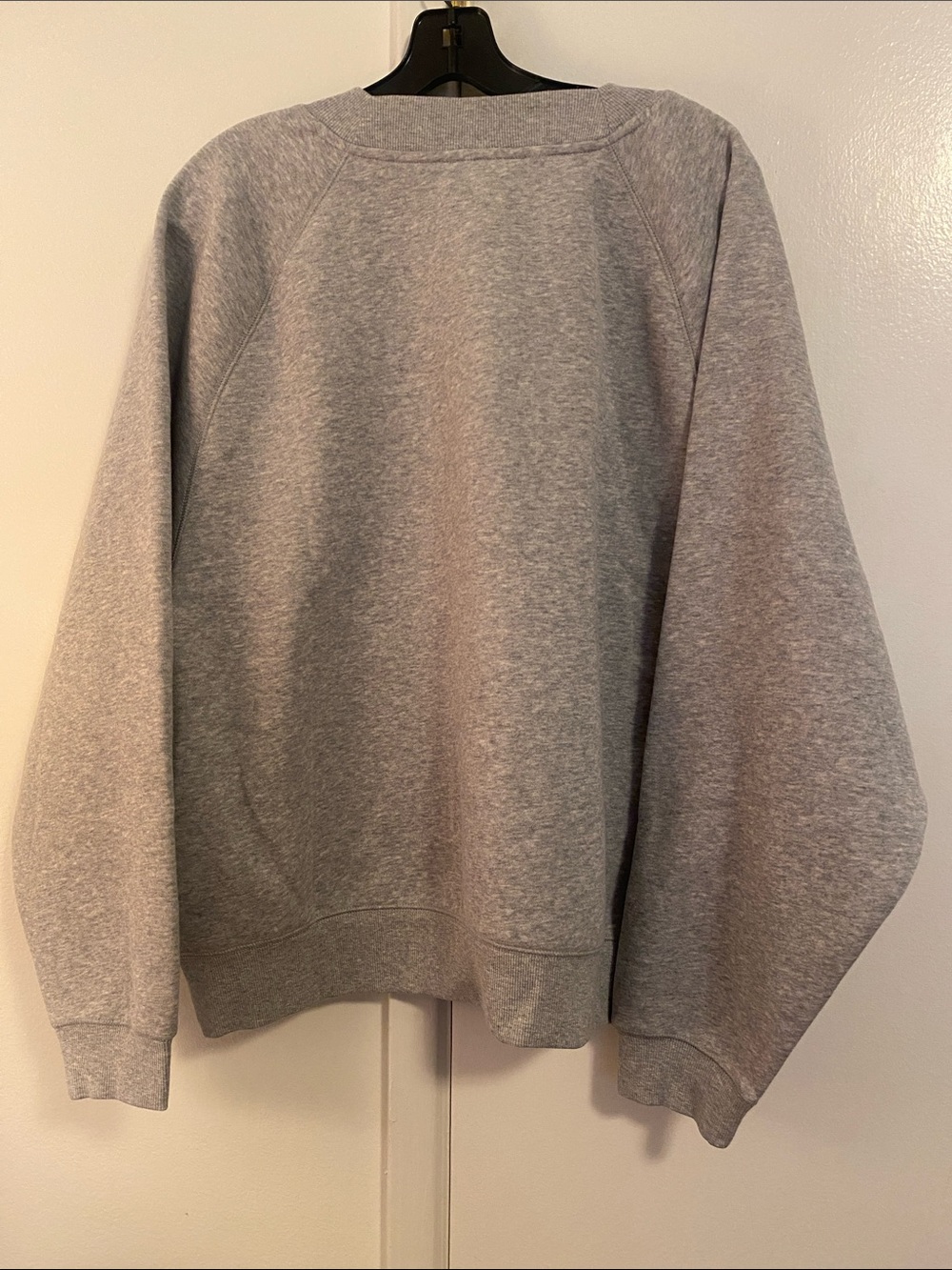 Womens UGG Logo Pullover Sweatshirt . Grey Heather. XL $88 - Picture 5 of 11